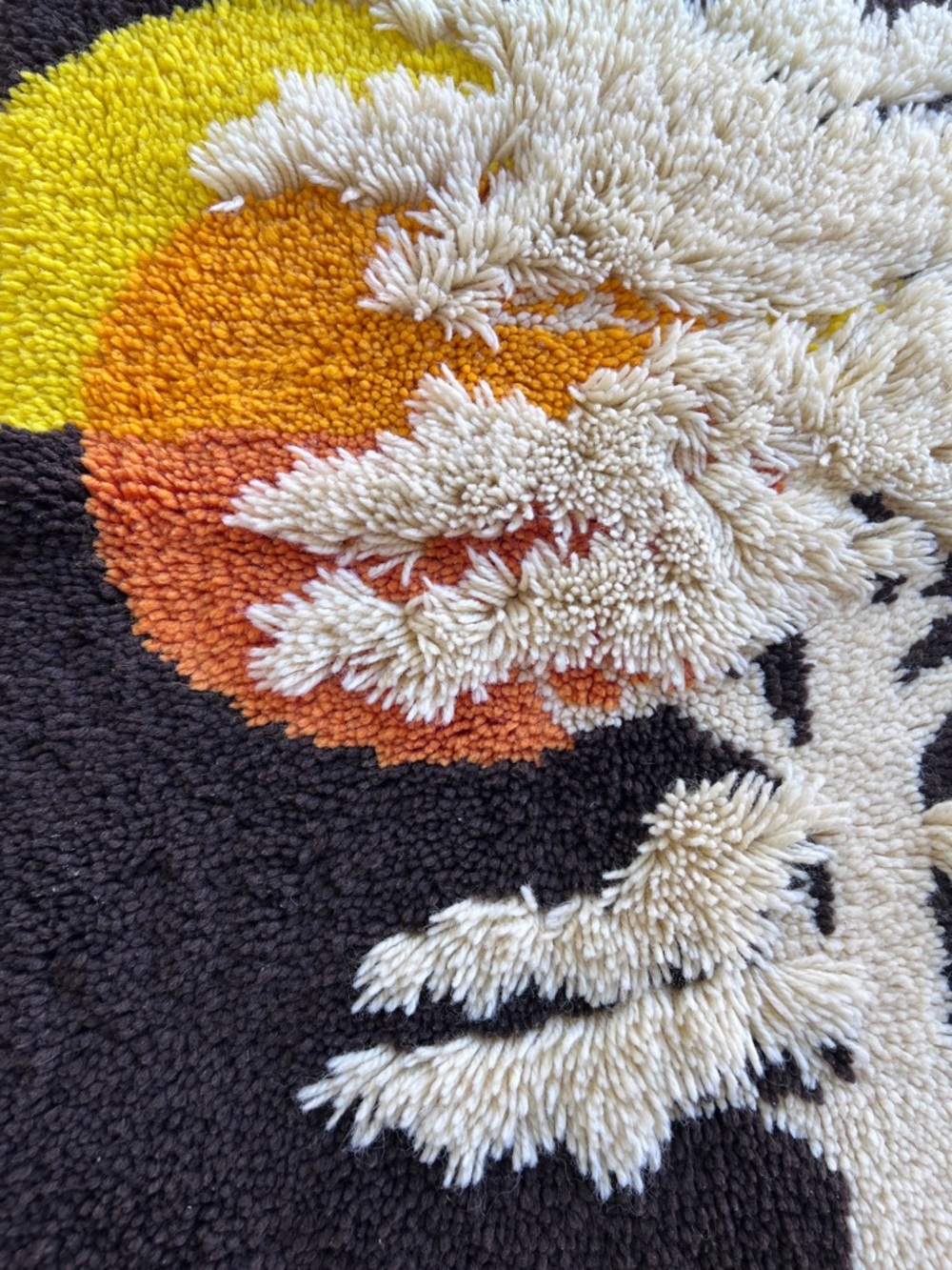 Vintage 1970s High/Low Latch Hook Rug Mod Boho Tree And Sun Sunset - Picture 2 of 2